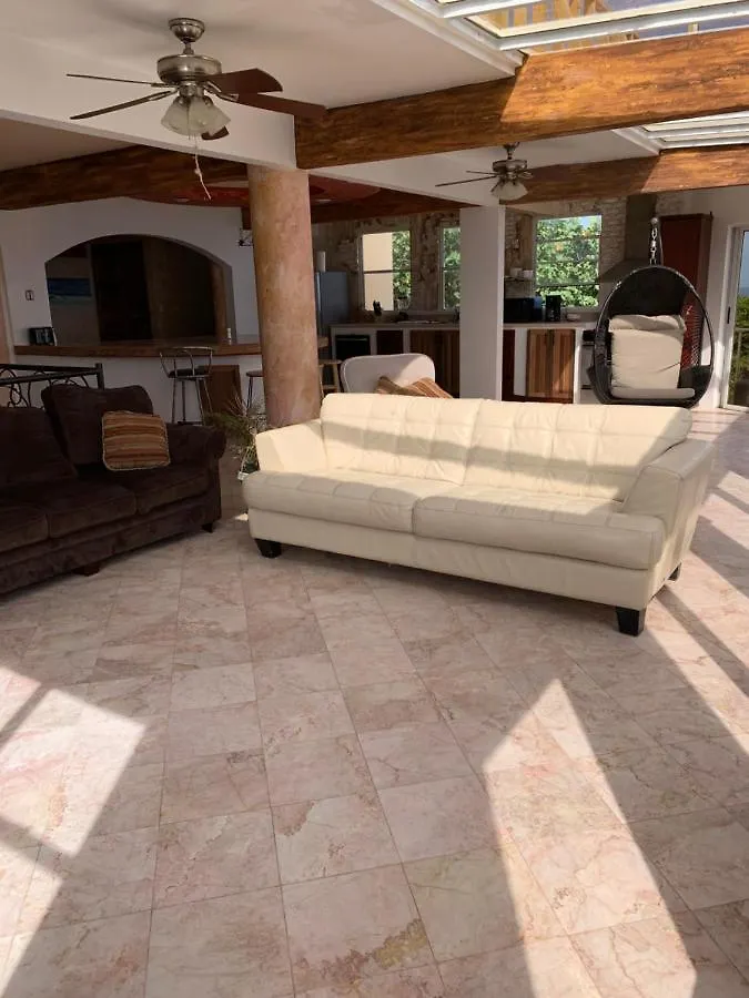 Oceanfront Hideaway Main Floor Villa Isabela